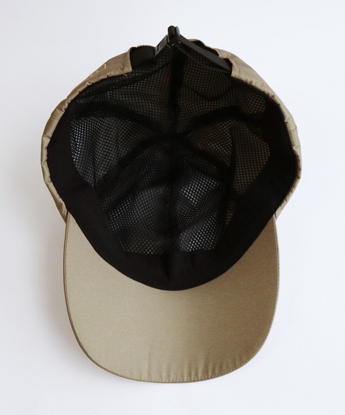 KiU（キウ）の「6パネル キャップ 3レイヤー（キャップ・メンズ・ネイビー/ブラック系その他/レオパード/ブラック/カーキ/ベージュ/カモフラージュ・FREE）」の9枚目の写真