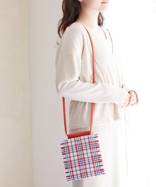 VIS(ビス)の「【LAUGOA】MUNCHEショルダーバッグ(ショルダーバッグ・レディース・ホワイト/レッド・FREE)」の2枚目の写真