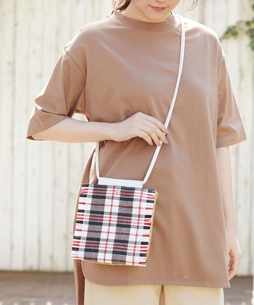 VIS(ビス)の「【LAUGOA】MUNCHEショルダーバッグ(ショルダーバッグ・レディース・ホワイト/レッド・FREE)」の1枚目の写真