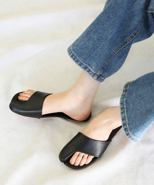 select MOCA（セレクトモカ）の「タビフラットサンダル（サンダル・レディース・ブラック/ブラウン/ライトベージュ・SMALL/MEDIUM/LARGE）」の10枚目の写真