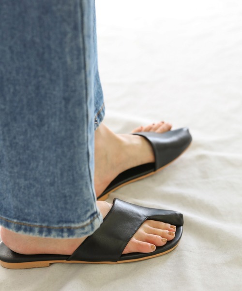 select MOCA（セレクトモカ）の「タビフラットサンダル（サンダル・レディース・ブラック/ブラウン/ライトベージュ・SMALL/MEDIUM/LARGE）」の11枚目の写真