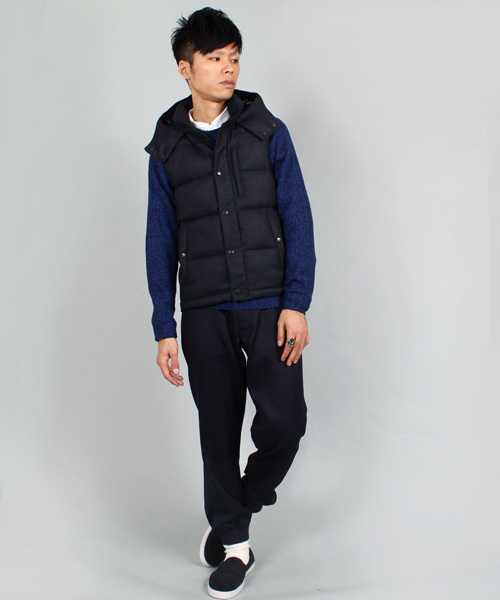 MEN'S BIGI（メンズビギ）の「フーデッドダウンベスト/French Down（ダウンベスト・メンズ・ネイビー/チャコールグレー/グレー・MEDIUM/LARGE/SMALL/LL）」の20枚目の写真