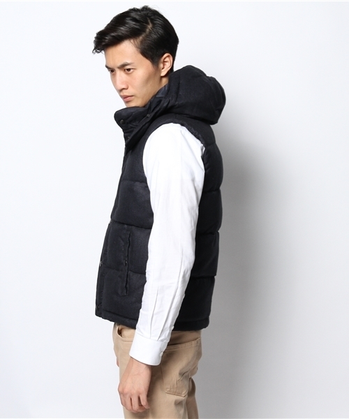 MEN'S BIGI（メンズビギ）の「フーデッドダウンベスト/French Down（ダウンベスト・メンズ・ネイビー/チャコールグレー/グレー・MEDIUM/LARGE/SMALL/LL）」の15枚目の写真
