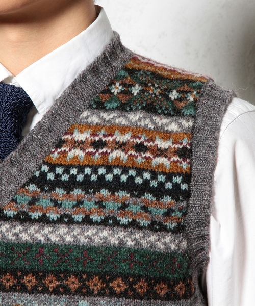 green label relaxing（グリーンレーベルリラクシング）の「[ジャミーソンズ]JAMIESONS  Vネック ベスト（ベスト・メンズ・ブラック/ダークグレー/ベージュ/レッド・40/38）」の5枚目の写真