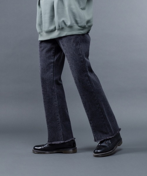 kutir（クティール）の「センタースリットフレアデニムパンツ（デニムパンツ・メンズ・ブラック/サックスブルー/ライトブルー・SMALL/LARGE/MEDIUM）」の16枚目の写真