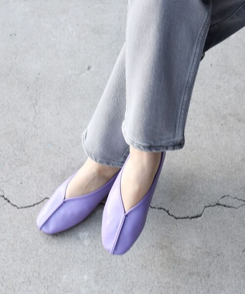 SHIPS(シップス)の「フェイクレザーチャイナシューズ 22~25.5cm◇(パンプス・レディース・オフホワイト/ブラック/パープル/ブラウン/シルバー/ベージュ/ゴールド系その他・50/55/60/65/70/75/80/85)」の9枚目の写真