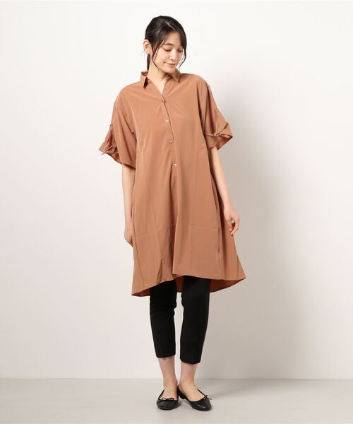 BELLUNA（ベルーナ）の「袖リボンスキッパーシャツワンピース（シャツワンピース・レディース・ネイビー/ブルーグレー/モカ/テラコッタ・MEDIUM/LARGE/X-LARGE）」の13枚目の写真