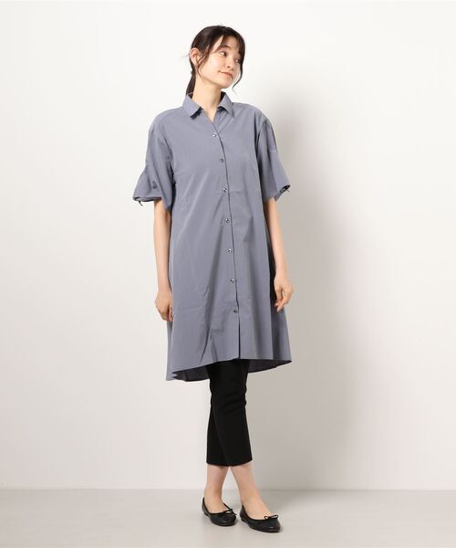 BELLUNA（ベルーナ）の「袖リボンスキッパーシャツワンピース（シャツワンピース・レディース・ネイビー/ブルーグレー/モカ/テラコッタ・MEDIUM/LARGE/X-LARGE）」の14枚目の写真