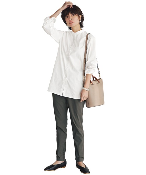 IEDIT(イディット)の「IEDIT スニーカー以上パンプス未満のミズ・アメプルーフシートが内蔵加工されたフラットシューズ(パンプス・レディース・レッド/ブラック/グレー系その他・1/2/4/6/3/5)」の6枚目の写真