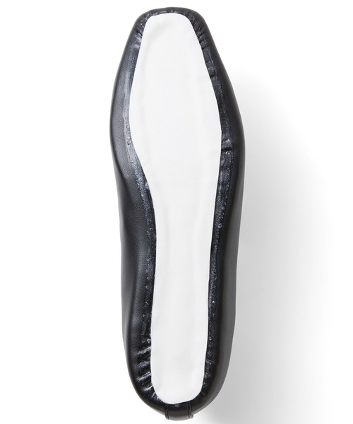 IEDIT(イディット)の「IEDIT スニーカー以上パンプス未満のミズ・アメプルーフシートが内蔵加工されたフラットシューズ(パンプス・レディース・レッド/ブラック/グレー系その他・1/2/4/6/3/5)」の11枚目の写真