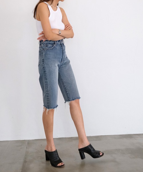 AKTE（アクテ）の「デニムハーフパンツ（デニムパンツ・レディース・ブルー/ブラック・1/2）」の9枚目の写真