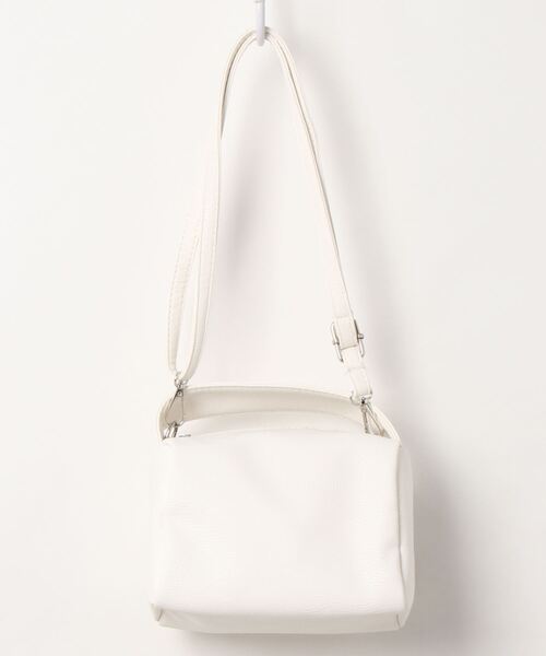 flower（フラワー）の「プチハンドルバッグ（ショルダーバッグ・レディース・ホワイト・FREE）」の2枚目の写真