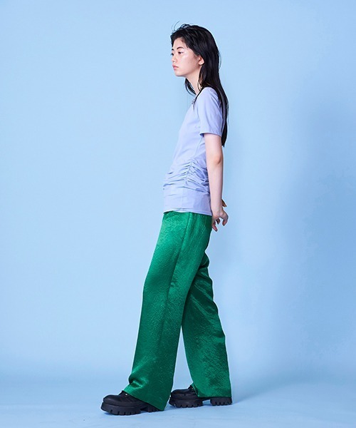 lautreamont BLEUBLANC（ロートレアモンブルーブラン）の「スムースフィットギャザーカットソー（Tシャツ/カットソー・レディース・パープル/ブルー/グリーン・9号）」の13枚目の写真