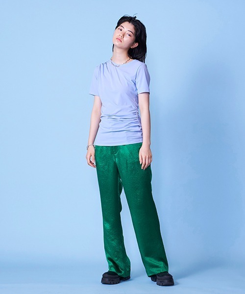 lautreamont BLEUBLANC（ロートレアモンブルーブラン）の「スムースフィットギャザーカットソー（Tシャツ/カットソー・レディース・パープル/ブルー/グリーン・9号）」の17枚目の写真