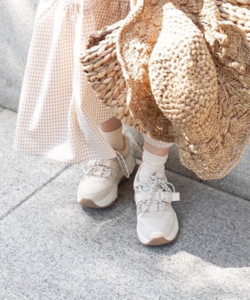 moi tytto（モイテュット）の「淡色ダッドスニーカー（スニーカー・レディース・ベージュ/ナチュラル・SMALL/MEDIUM/LARGE）」の12枚目の写真
