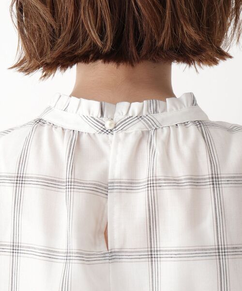 DRESKIP(ドレスキップ)の「◆フリルハイネックフレンチブラウス(シャツ/ブラウス・レディース・ホワイト系4/ブラック系1/ネイビー系2/ベージュ系その他5・02/03/04)」の15枚目の写真