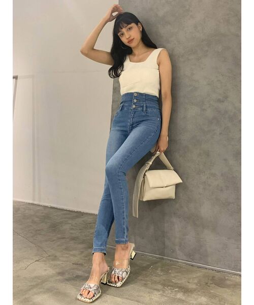 EMODA（エモダ）の「ボクシーニットトップ（ニット/セーター・レディース・ホワイト/ブルー/ブラウン/ブラック・FREE）」の7枚目の写真