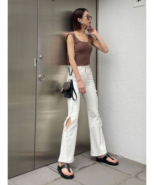 EMODA（エモダ）の「ボクシーニットトップ（ニット/セーター・レディース・ホワイト/ブルー/ブラウン/ブラック・FREE）」の9枚目の写真