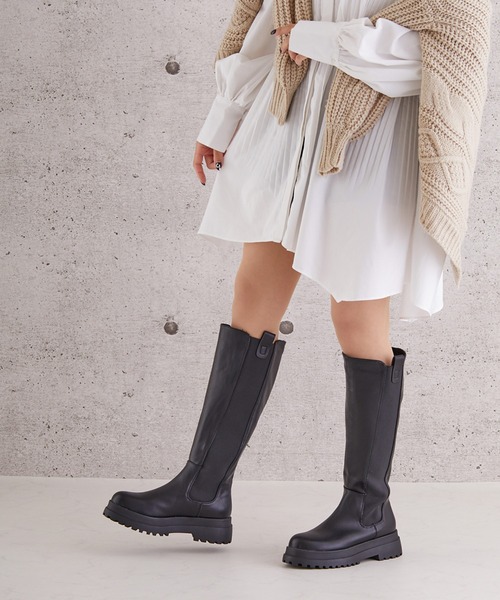 Shoes in Closet（シューズインクローゼット）の「【Shoes in Closet ＋ (プラス)】ボリューム  トラックソール 厚底 ロング丈 ブーツ 2674（ブーツ・レディース・ブラック・LL/S/M/L）」の16枚目の写真