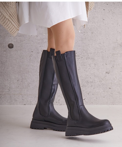 Shoes in Closet（シューズインクローゼット）の「【Shoes in Closet ＋ (プラス)】ボリューム  トラックソール 厚底 ロング丈 ブーツ 2674（ブーツ・レディース・ブラック・LL/S/M/L）」の18枚目の写真