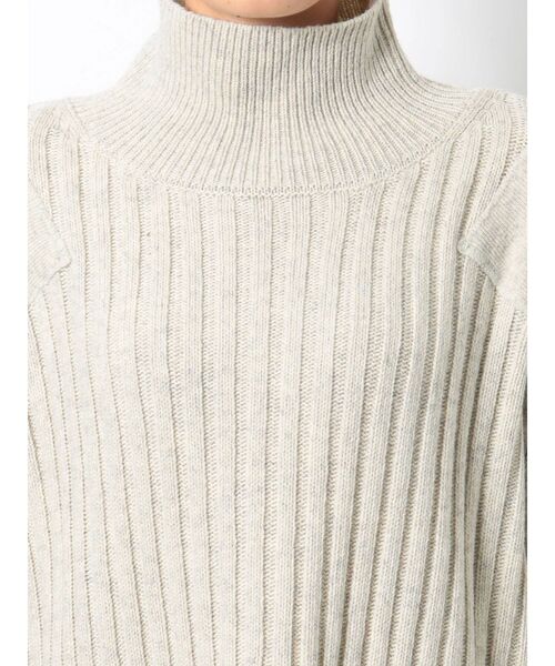 Ungrid（アングリッド）の「ハイネックミリタリーデザインニット（ニット/セーター・レディース・アイボリー/カーキ/チャコールグレー・FREE）」の16枚目の写真