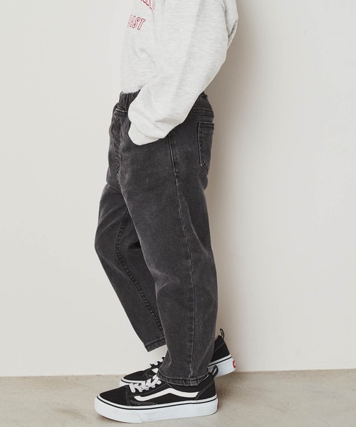 ＆yam（アンドヤム）の「テーパードデニムパンツ（デニムパンツ・キッズ・ブラック/ブルー/ライトブルー・110-120cm/120-130cm/100-110cm）」の19枚目の写真