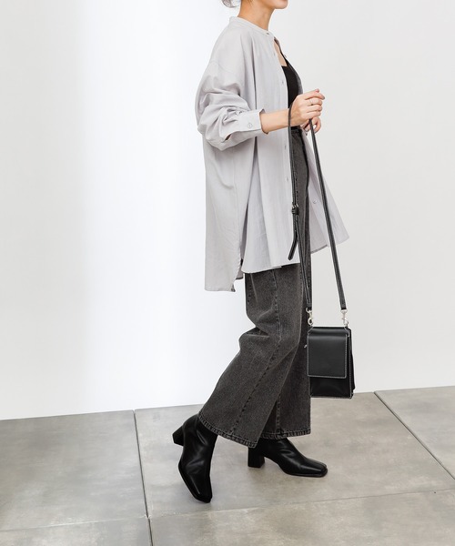 COLONY 2139（コロニートゥーワンスリーナイン）の「エステルワッシャーバンドカラー長袖シャツ（シャツ/ブラウス・レディース・グレー/モカ/オフホワイト・LARGE/MEDIUM）」の5枚目の写真