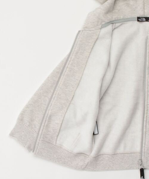 THE NORTH FACE（ザノースフェイス）の「THE NORTH FACE/ノースフェイス キッズ パーカー NTJ11906（パーカー・キッズ・ベージュ/ブラック・110cm/130cm/150cm/140cm/120cm/100cm）」の3枚目の写真