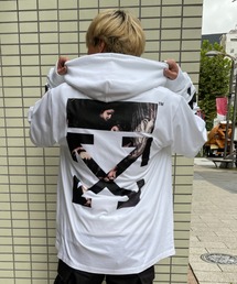 OFF-WHITE ヴィンテージアートプリントパーカー OFF-WHITE ヴィンテージアートプリントパーカー