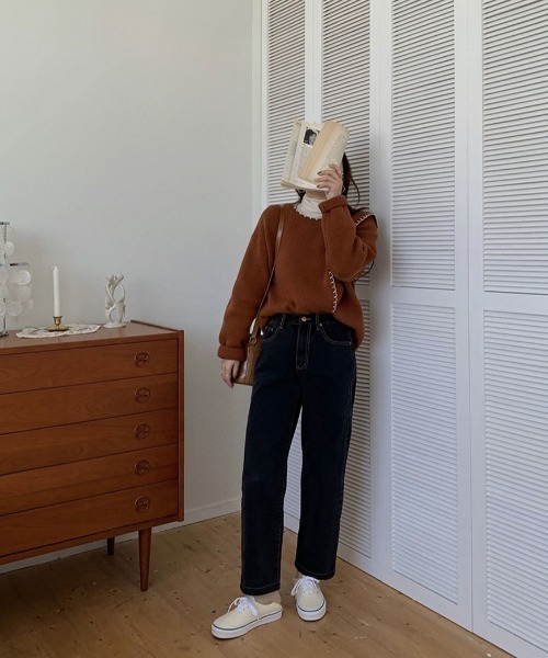 yuue' ( wear )(ユーイ)の「ハンドステッチ風 フリル配色 ロングスリーブ ニット(ニット/セーター・レディース・ベージュ/ブラウン/オフホワイト・FREE)」の4枚目の写真