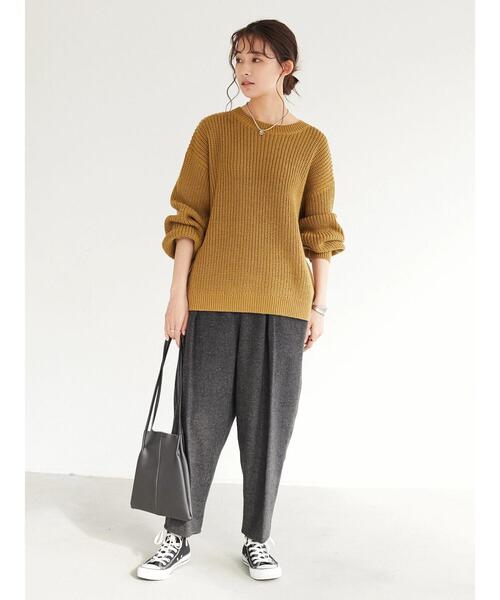 CRAFT STANDARD BOUTIQUE（クラフトスタンダードブティック）の「センタープレスコクーンパンツ　＊（スラックス・レディース・チャコールグレー/ブラウン・FREE）」の4枚目の写真