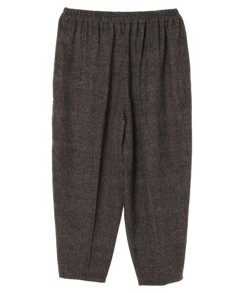 CRAFT STANDARD BOUTIQUE（クラフトスタンダードブティック）の「センタープレスコクーンパンツ　＊（スラックス・レディース・チャコールグレー/ブラウン・FREE）」の17枚目の写真