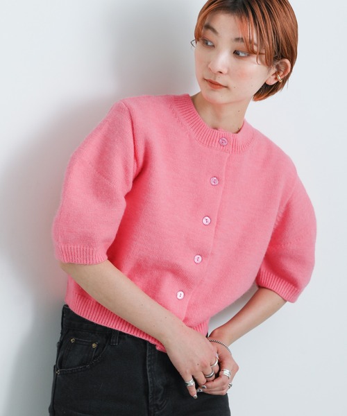 select MOCA(セレクトモカ)の「2022 SS クルーネックパフスリーブニット(ニット/セーター・レディース・ブラック/ピンク/ブルー・FREE)」の3枚目の写真