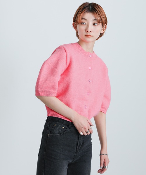 select MOCA(セレクトモカ)の「2022 SS クルーネックパフスリーブニット(ニット/セーター・レディース・ブラック/ピンク/ブルー・FREE)」の17枚目の写真