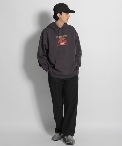 niko and...（ニコアンド）の「ｶｯﾌﾟﾇｰﾄﾞﾙｺﾗﾎﾞPK（パーカー・メンズ・オフホワイト/チャコール・MEDIUM/LARGE）」の14枚目の写真