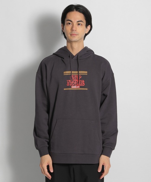 niko and...（ニコアンド）の「ｶｯﾌﾟﾇｰﾄﾞﾙｺﾗﾎﾞPK（パーカー・メンズ・オフホワイト/チャコール・MEDIUM/LARGE）」の5枚目の写真