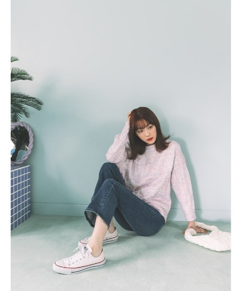 fifth calin（フィフスカラン）の「裾フレアシンプル柔らかデニム（デニムパンツ・レディース・ブラック/ブルー・MEDIUM）」の5枚目の写真