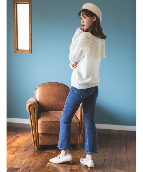 fifth calin（フィフスカラン）の「裾フレアシンプル柔らかデニム（デニムパンツ・レディース・ブラック/ブルー・MEDIUM）」の20枚目の写真