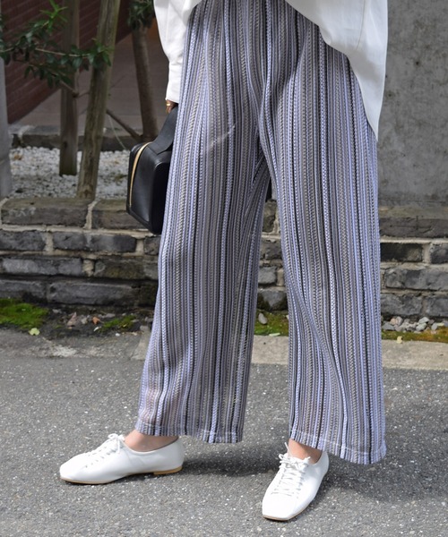 Marient（マリエント）の「メッシュストライプPT/リラックスパンツ（その他パンツ・レディース・グレー/ネイビー・FREE）」の3枚目の写真