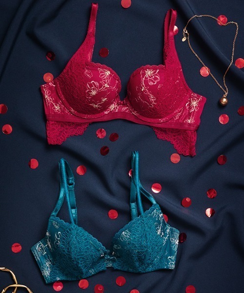 超美品⭐︎HandSome テイルバップ AMOSTYLE BY Triumph（アモスタイルバイトリンプ）の