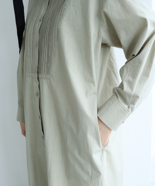 yuni（ユニ　）の「インドピンタック　Iラインシャツワンピース（シャツワンピース・レディース・モスグリーン/ホワイト/サックスブルー・FREE）」の21枚目の写真