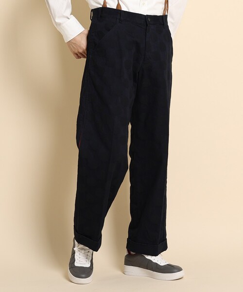 40ｃｔ＆525（フォーティーカラッツアンドゴーニーゴ）の「側章デザイン デニムスラックス（その他パンツ・メンズ・アイボリー/ネイビー系8・01/02/03/04）」の2枚目の写真