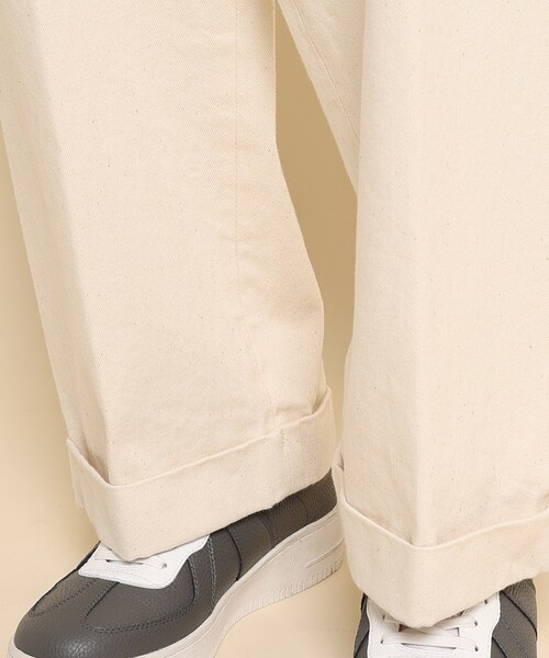 40ｃｔ＆525（フォーティーカラッツアンドゴーニーゴ）の「側章デザイン デニムスラックス（その他パンツ・メンズ・アイボリー/ネイビー系8・01/02/03/04）」の19枚目の写真