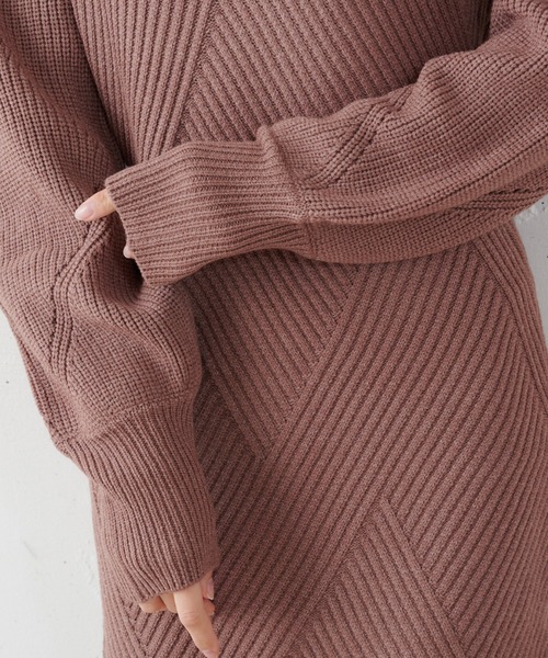 MIIA（ミーア）の「柄編みタイトミニワンピース（ワンピース・レディース・ブラウン/オフホワイト/グリーン・FREE）」の12枚目の写真