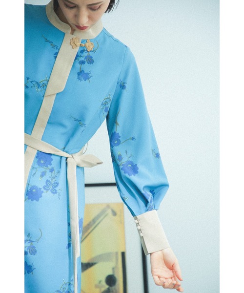 ROSE BUD（ローズバッド）の「ビンテージフラワープリントワンピース（ワンピース・レディース・ブルー/ブラック・ONE SIZE）」の10枚目の写真