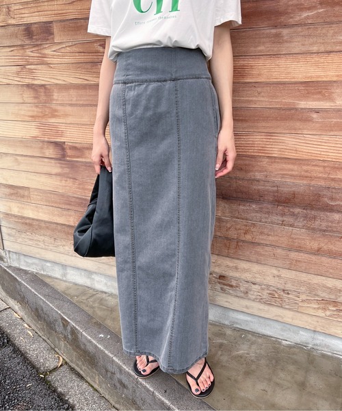 feepur（フェピュール）の「デニムカマーバンドタイトスカート（デニムスカート・レディース・ブラック/アイボリー/シルバーグレー・SMALL/MEDIUM）」の3枚目の写真