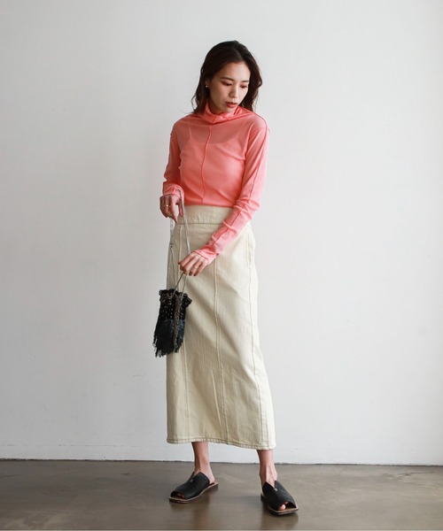 feepur（フェピュール）の「デニムカマーバンドタイトスカート（デニムスカート・レディース・ブラック/アイボリー/シルバーグレー・SMALL/MEDIUM）」の4枚目の写真