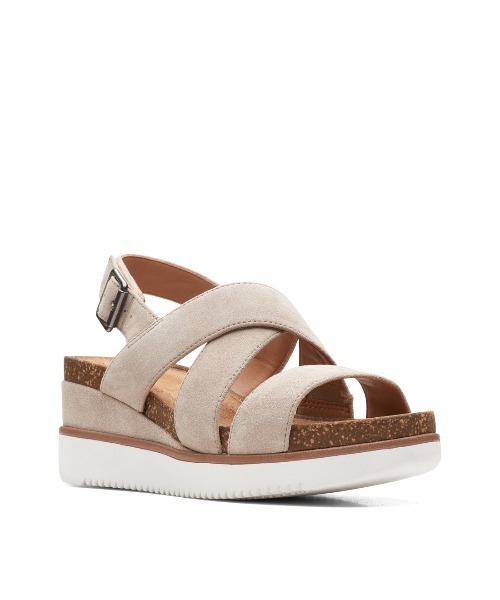 Clarks(クラークス)の「Lizby Cross / リズビークロス (サンドスエード)(サンダル・レディース・ベージュ・UK4/UK3.5/UK5/UK5.5/UK4.5/UK6/UK3)」の2枚目の写真