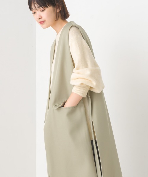 OMNES（オムネス）の「ノーカラーオープンサイドロングジレ（ベスト・レディース・ブラック/ベージュ/ライトカーキ・FREE）」の11枚目の写真