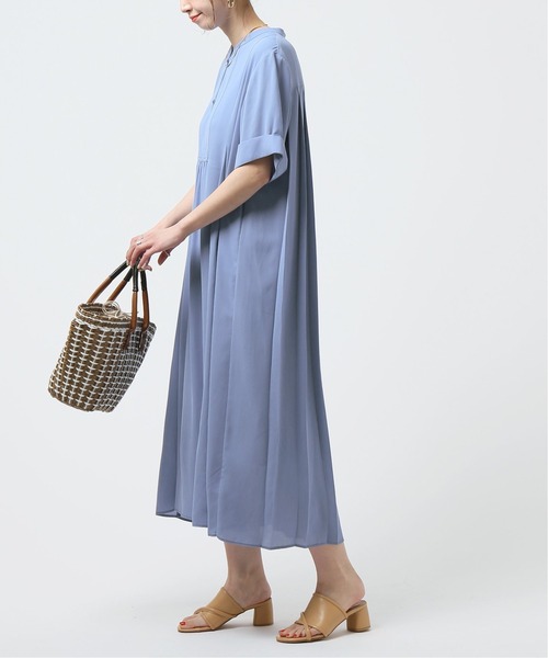 Simplicite（サンプリシテ）の「ブザムバックプリーツワンピース（ワンピース・レディース・ブラック/ベージュ/ブルー・FREE）」の15枚目の写真